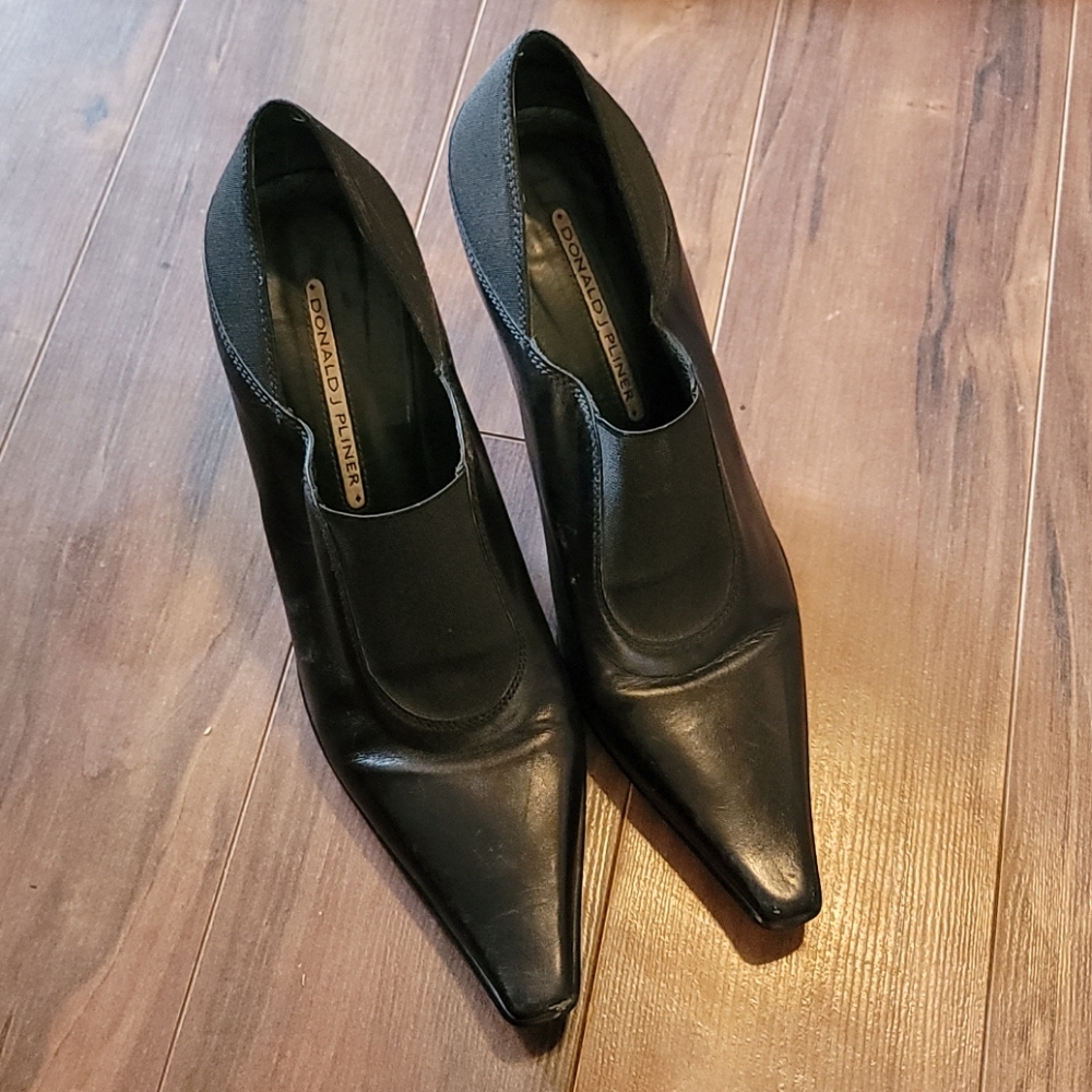 Donald Pliner Booties